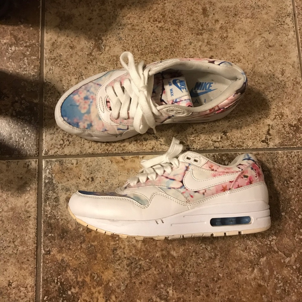 Cherry Blossom White Nike Air Max